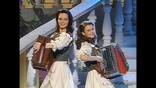 Bettina & Patricia - Jung und frech - 1999