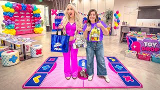 I WENT TO MRS. BENCHES FIDGET TRADING EVENT 🙈 **VLOG #squishy #fidget