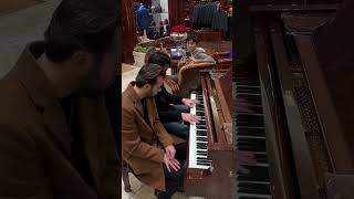 If Carol Of Bells Was A Piano Battle