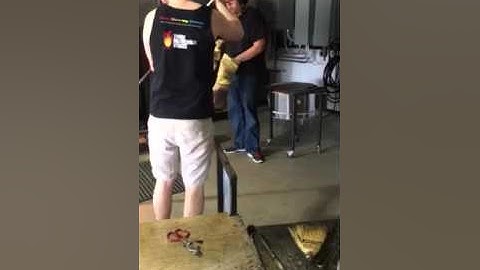 Pulling square murrine @ Three Dimensional Visions