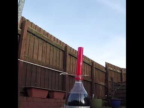 انفجار رهيب كوكاكولا فانتا سبرايت مع منتوس       