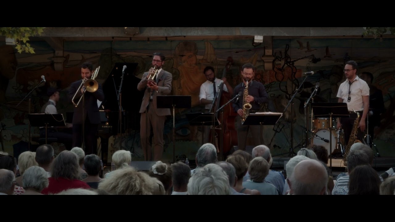 Holy Bounce Orchestra - Charlie's Prelude