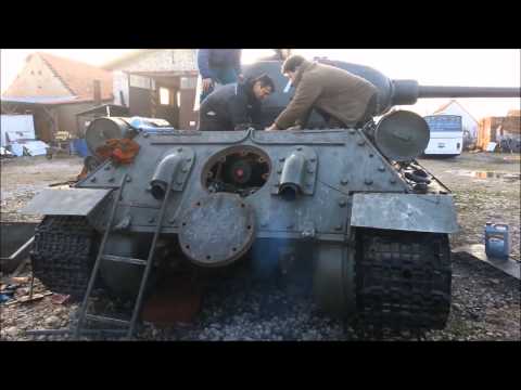T-34-85 First Engine