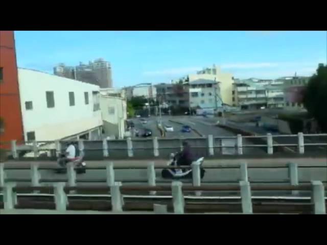 Смотреть «高速火車(試聽) - 悲傷夜市 by 沈伯的音樂筆記» на YouTube