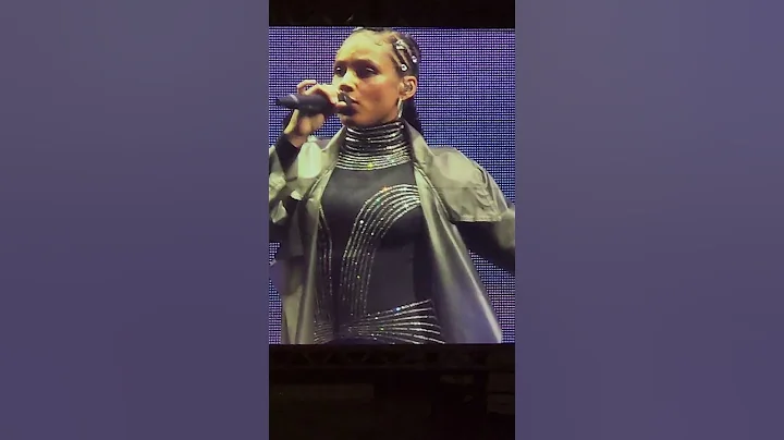 Alicia!!!