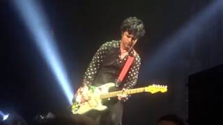 Green Day - 2000 Light Years Away @ Forest National [HD]