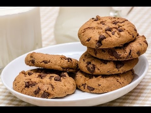 كوكيز طري وهش بطريقة سهلة وبسيطة | طريقة الكوكيز الهش المنزلي | easy chocolate chip cookies recipe. 