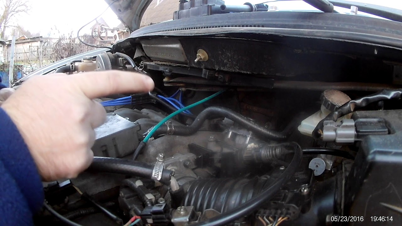 Мазда МПВ замена свечей и проводов зажигания!!! - YouTube