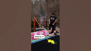 SHE HAD NO IDEA Fyp Prank Girl Swimsuit Tanning ComeDanceWithMe 