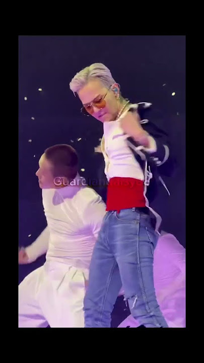 How can I move on from this😭he's right in front ofme😭 #gdragon  #gd  #kwonjiyong #jiyong  #bigbang