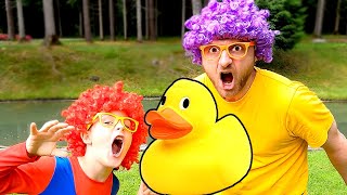 Rubber Ducks Story with Timko Kid and papa