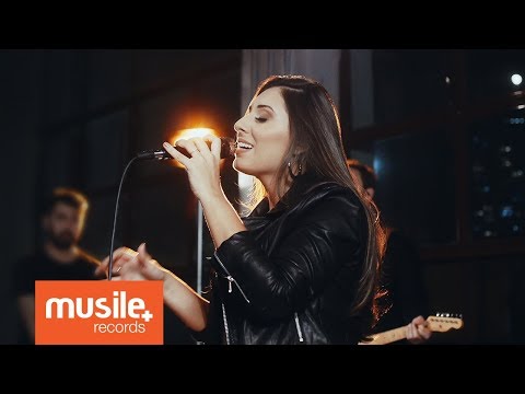 Thaiane Seghetto - És Adorado (Live Session)