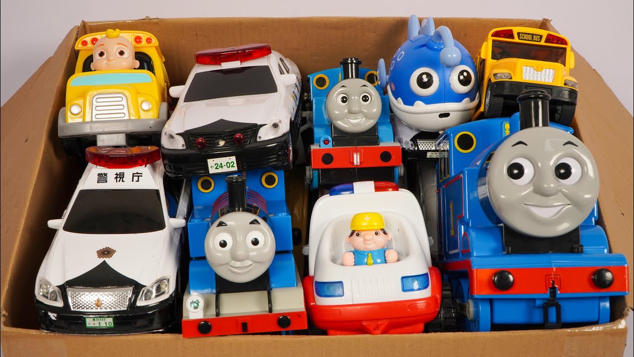 救急車のミニカーが走る。坂道緊急走行テスト。サイレンあり☆Ambulance mini car run  Slope emergency driving test! There is a siren