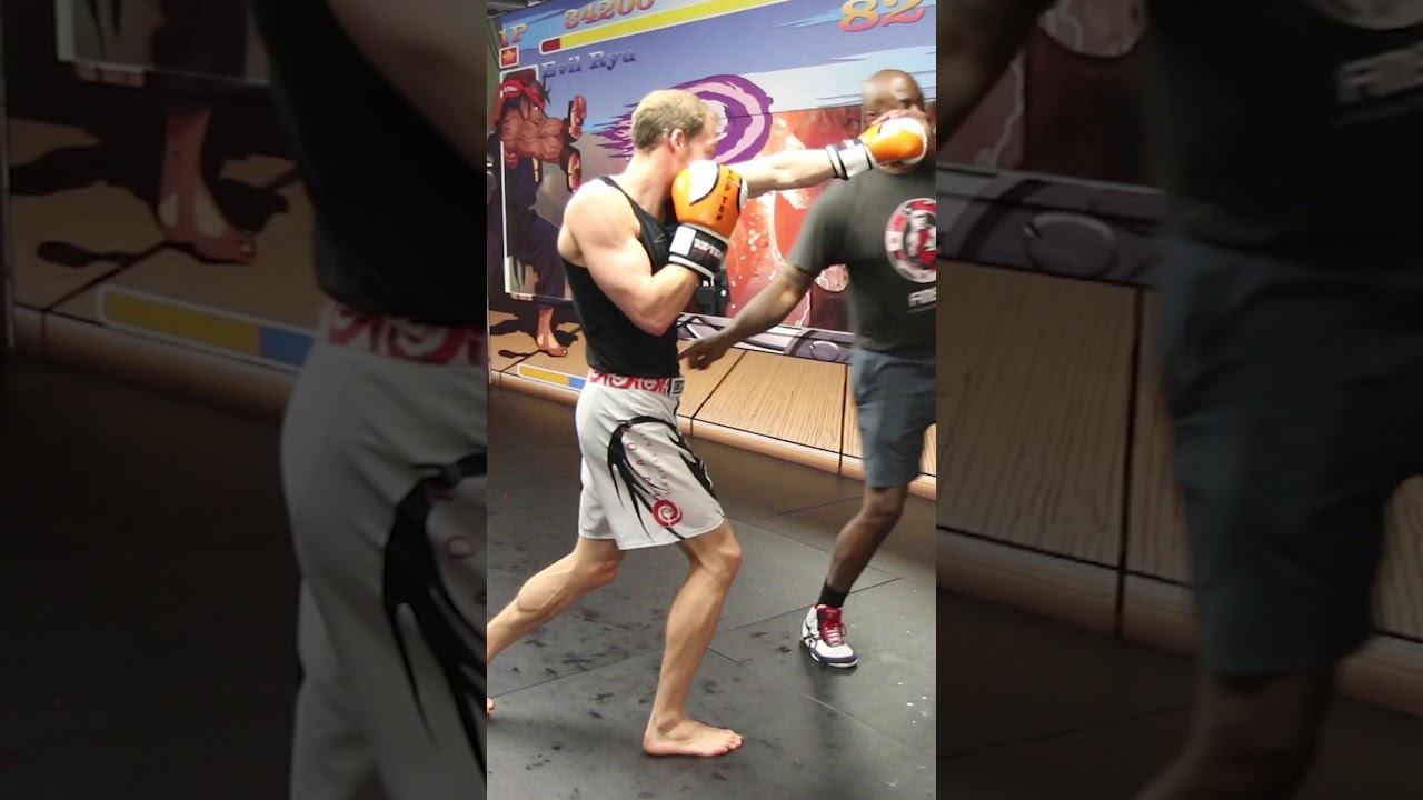 How to Hit Harder in Boxing with Barry Robinson #shorts