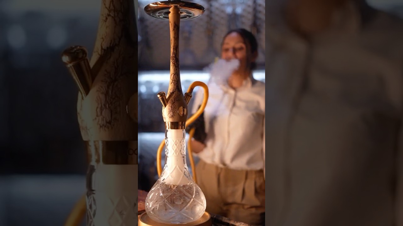 Live Hookah Show by a Hookah Artist | Mesmerizing Smoke Art Performance!