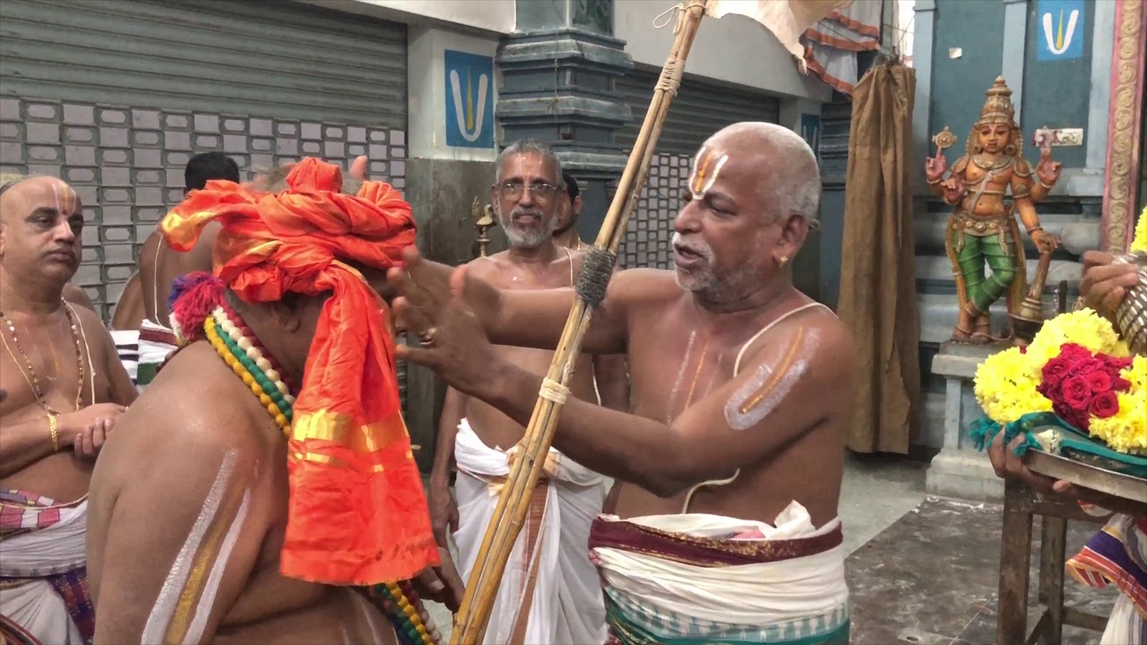 Sri Ahobila Mutt - Hh Azhagiyasingar Vijayam - Swami Desikan Vidayaathi Utsavam