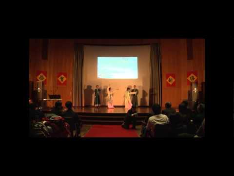 01- "Wenn das Meer lacht"  Gesang mit Tanz 《沧海一声笑》 歌舞