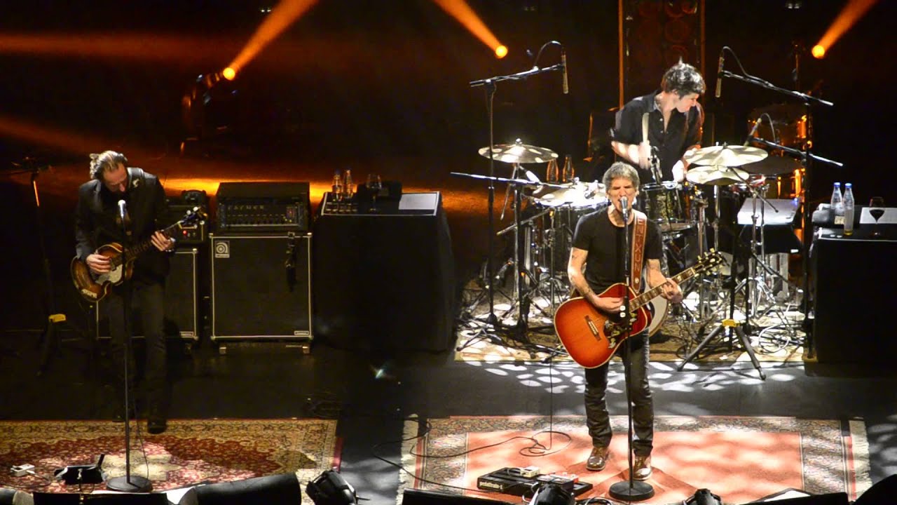 Duncan Dhu - La barra de este hotel (directo Kursaal 16/11/2013)