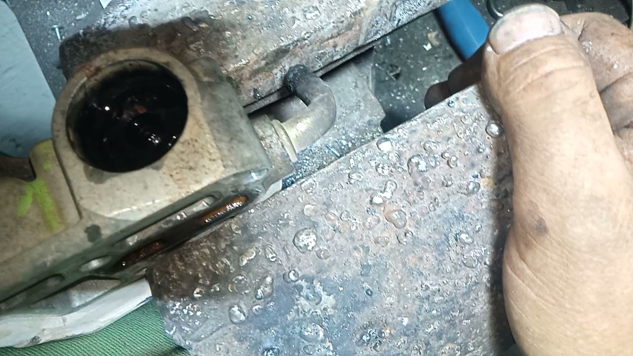 Чистка РХХ и клапана холостого хода Мицубиси Спейс Вагон. ч-1 - YouTube