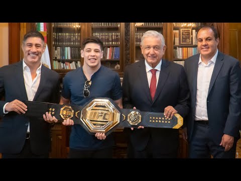 Visita del campeón mundial de la UFC, Brandon Moreno