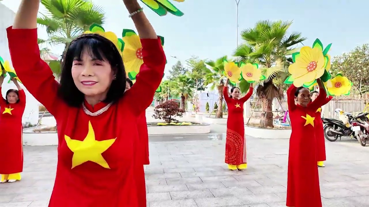 Mùa xuân dâng Đảng