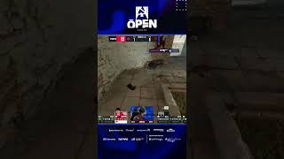zeRRoFIX FINALLY SAVES THE ROUND #blast #Open #cs #cs2 #csgo