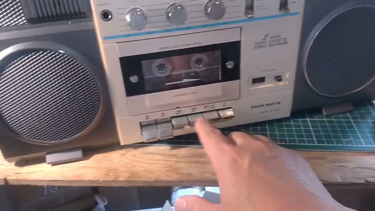 朝日電機 フェアメイト FAIR MATE RD-4300 レアラジカセ - YouTube