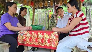 Van enticed Nhat's mother to persuade Nhat to work for Ky in exchange for a bonus. screenshot 5