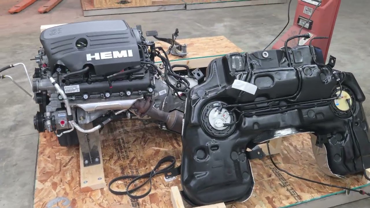 2023 Dodge Durango 5.7L HEMI Engine & 8 Speed Automatic