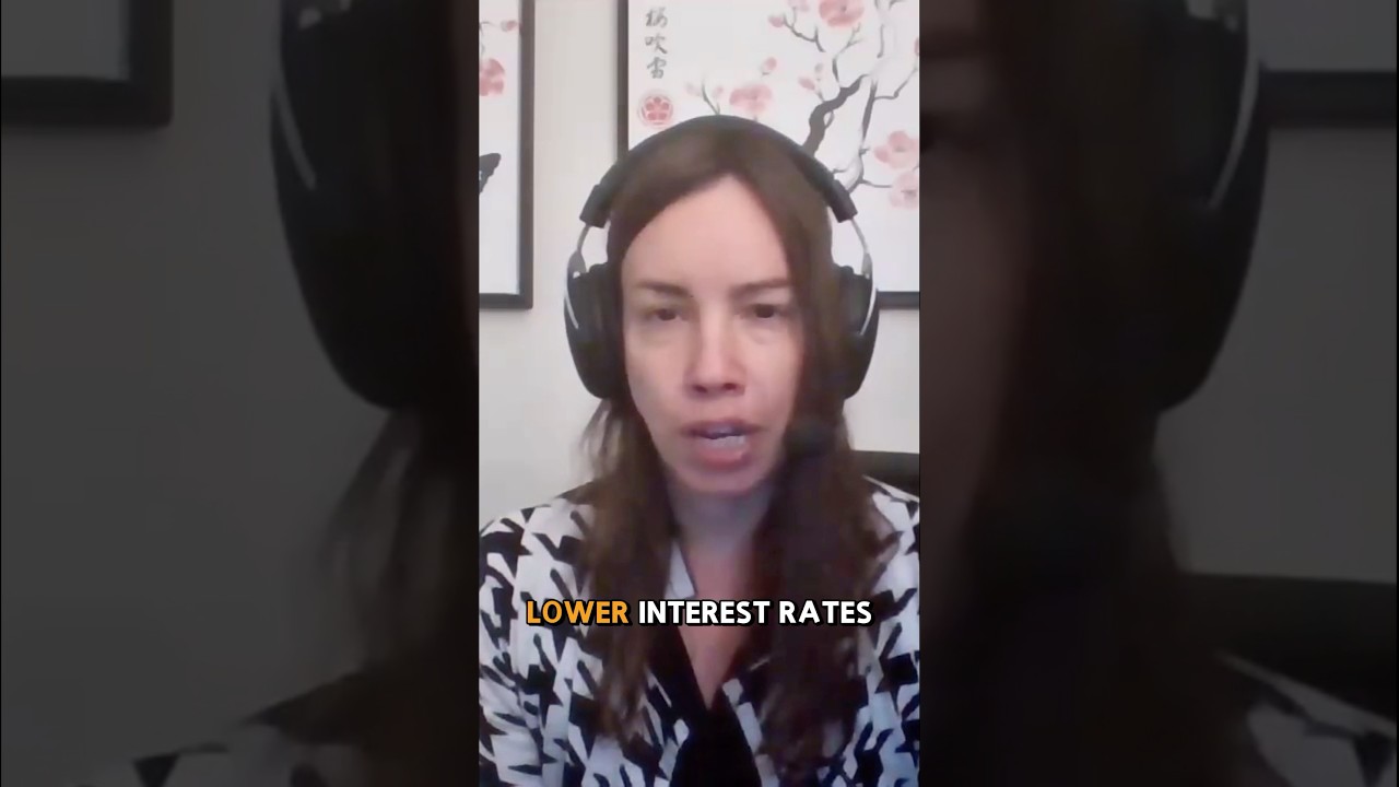 Lyn Alden Schwartzer on Interest Rates For 2025 