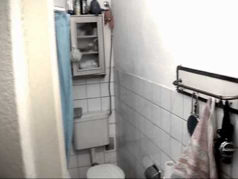 Klark-Nova-Mann unter der Dusche entdeckt!