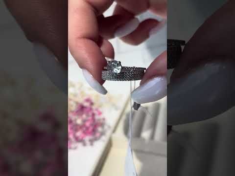 Кільце подвійне Срібло 925 проби з фіанітами Розміри 15.5-21, видео 1