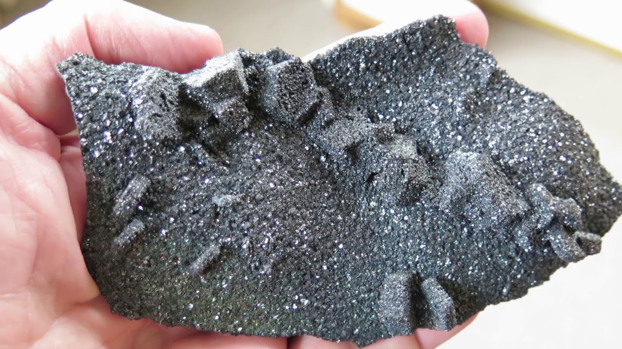 Marmatite pseudomorph after Apatite