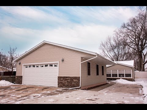 4240 W 7th St, Goodview, MN home video tour