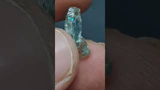 كيف تظهر لمعة الألماس الخام $How does the rough diamond shine