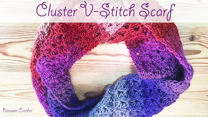 Simple V-Stitch Crochet Scarf - Free Crochet Pattern - sigoni macaroni