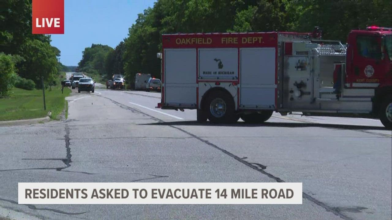 Police Residents on 14 Mile Road in Oakfield Twp. should evacuate due
