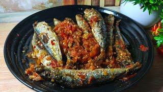 Masak ikan pindang begini saja. Simpel banget dan enak.