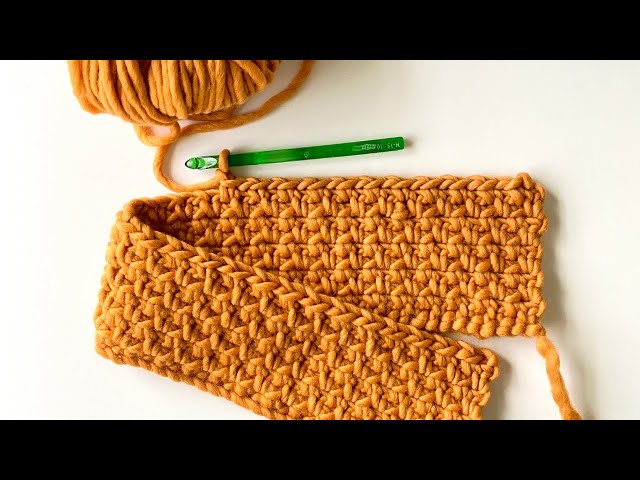 4 Fun Stitches for Chunky Crochet Cowls - Daisy Farm Crafts