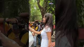 Suhana Khan Papped With Mom Gauri Khan, Adorable Bollywood Suhana Khan Gauri Khan