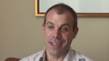 Bubble Vs Dissolved Gas Models Under Decompression