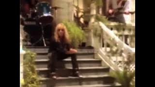 GREAT WHITE- Mista Bone