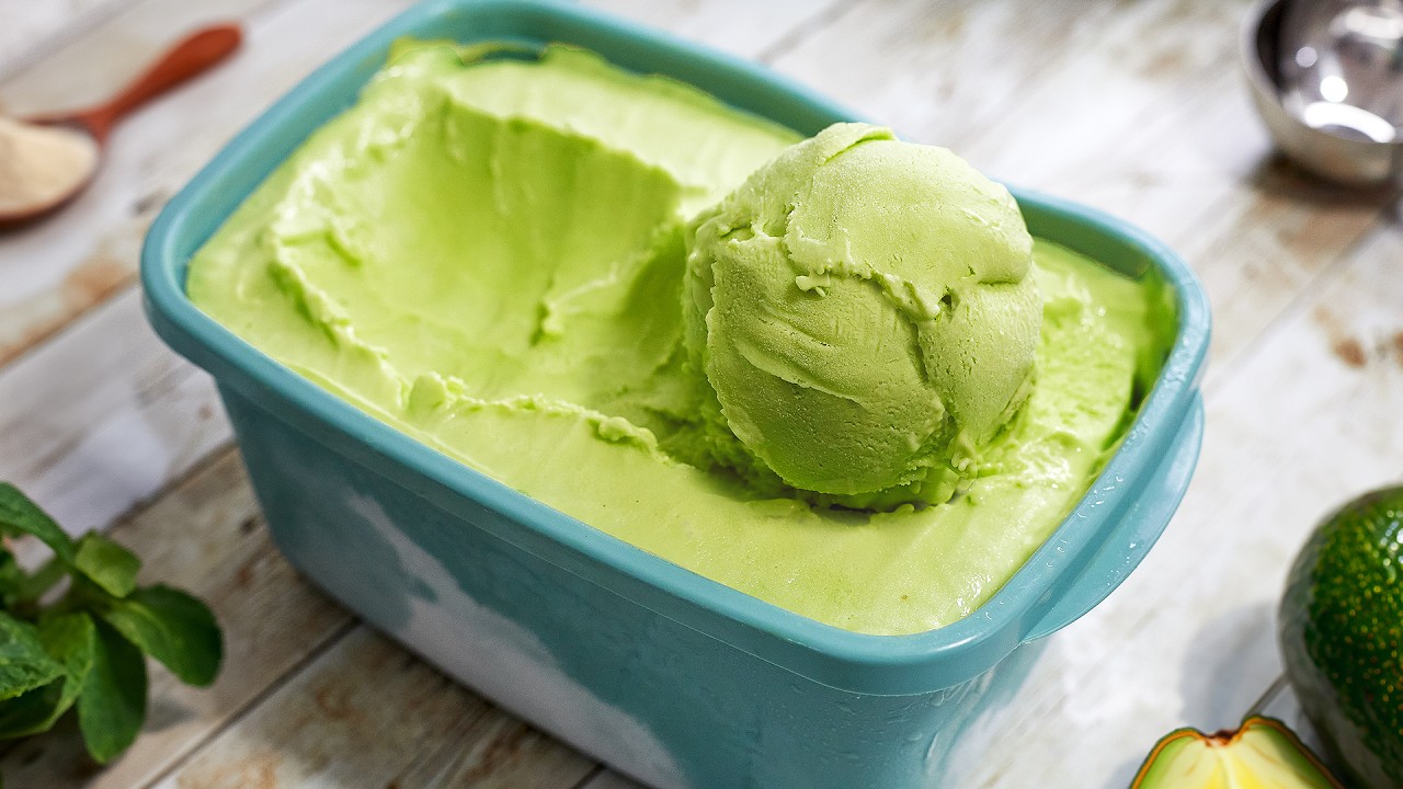FAÇA UM SORVETE CASEIRO DE ABACATE NATURAL FEITO A MÃO E DE FORMA ARTESANAL