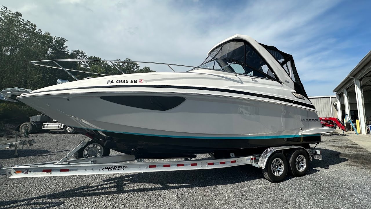 2022 Regal 28 Express Brokerage Special!  Loaded w/Generator, Dual 9” Screens, and more!