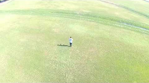 Yukio Soga running with 3DR Iris Quadcopter 