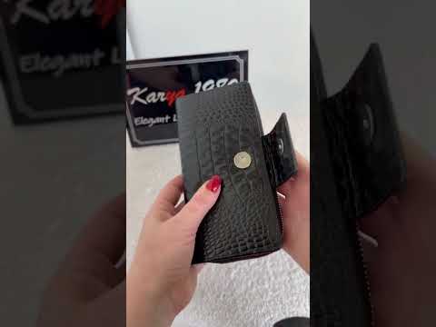 Гаманець жіночий  Karya на магниті з великим кард-холдером натуральна шкіра чорний кроко з червоною серединою (1119-645), видео 1