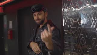 Ceo Do App Scruff Mostra Escritório E Responde A 25 Perguntas