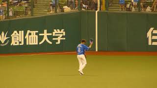 20180818 9回表 歓声を浴びながら守備につく8金子侑司選手と金子コール