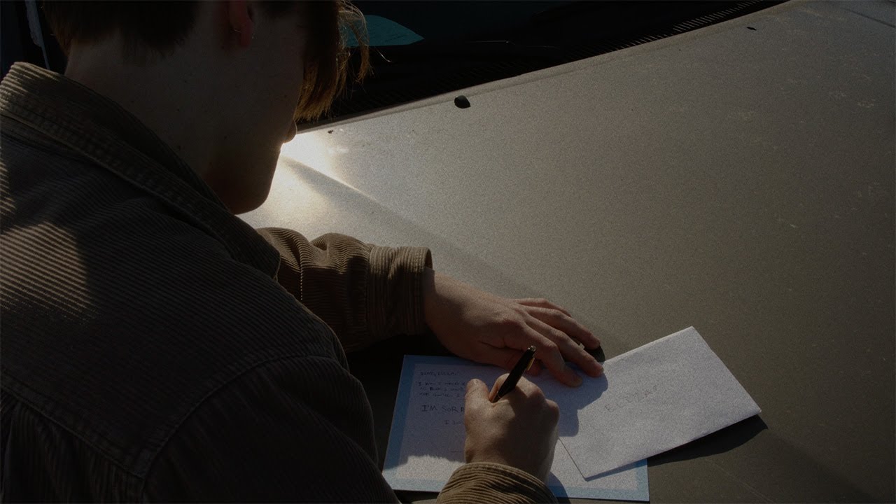 在 YouTube 上观看 Buppy. - parade (dir. Buppy. & Anthony Palmer) 在 YouTube 上观看 Buppy. - parade (dir. Buppy. & Anthony Palmer)