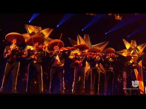 angela-aguilar-christian-nodal-pipe-bueno-premios-juventud-2019